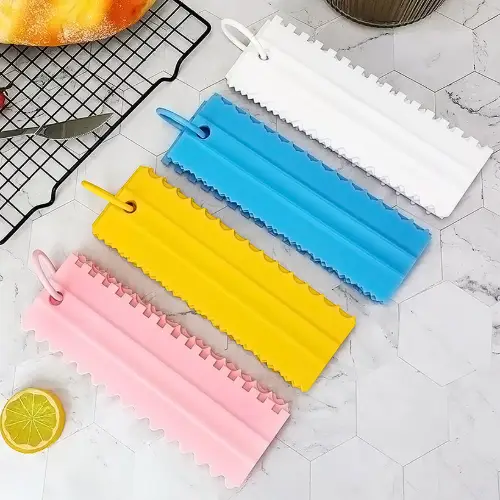 4-Piece Fondant Cake Scraper Set 4 ABS Cake Contour Comb Detail Fondant Decorating Tool Wholesale | XBAKING