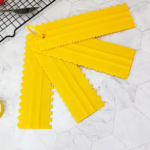 4-Piece Fondant Cake Scraper Set 6 ABS Contour Scraper Cake Decorating Tool Food Grade Wholesale | XBAKING